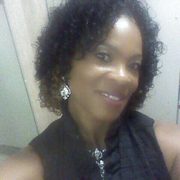 Meet your Posher, Vicki - Picture 1 of 1